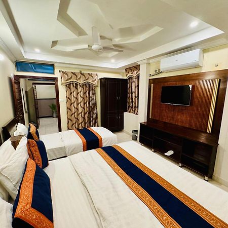 Hotel Islamabad Premiere Inn エクステリア 写真